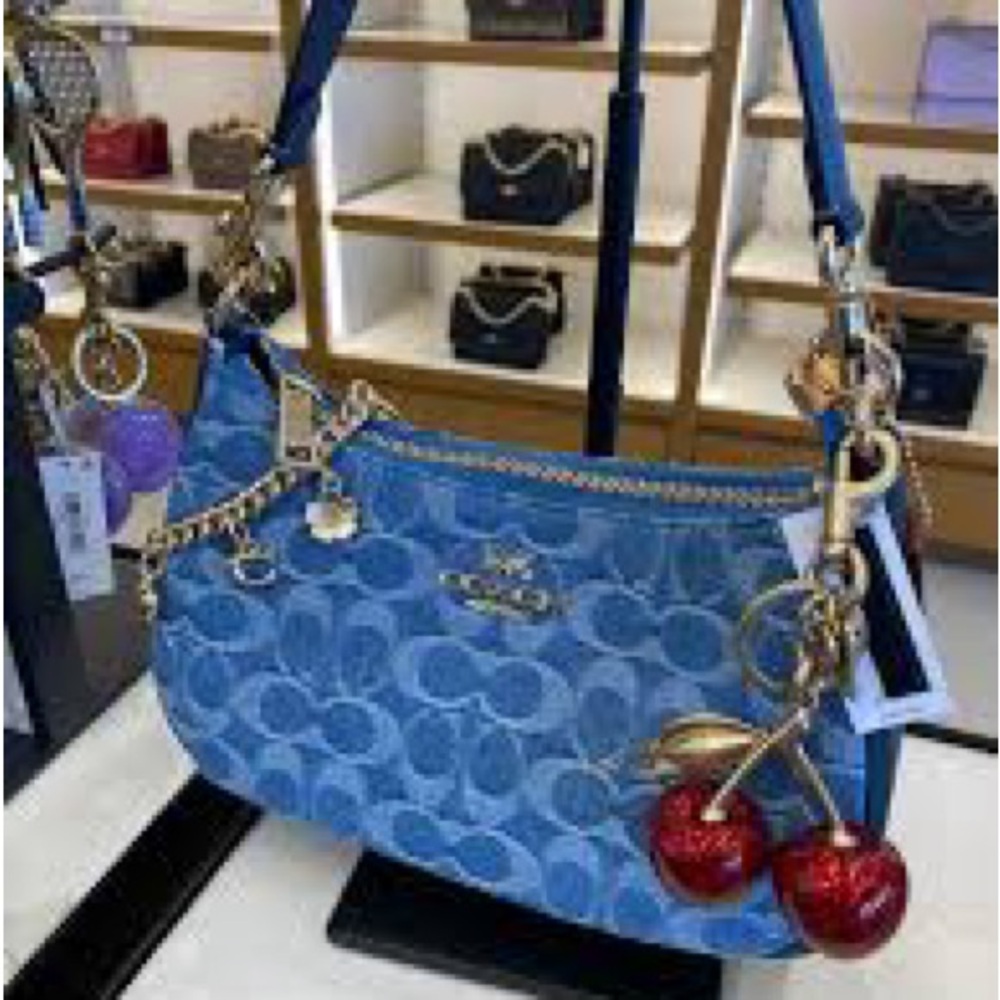 Teri Shoulder Bag In Signature Denim - Picture 8 of 10